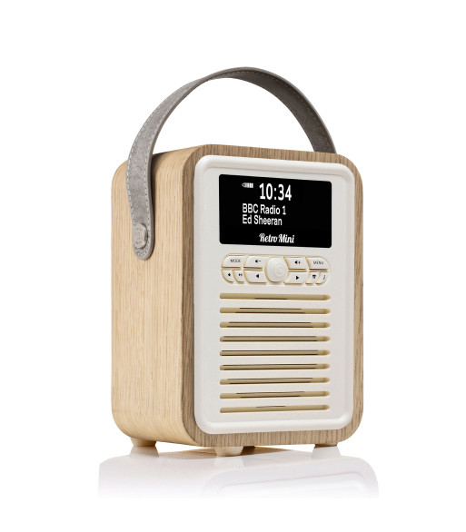 VQ Retro Mini radio. Oak