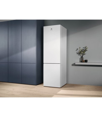 Electrolux LNT6ME36W2 - Fritstående kølefryseskab