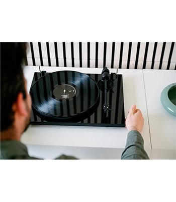 Pro-Ject E1.2 Pick it MM E Sort Højglans