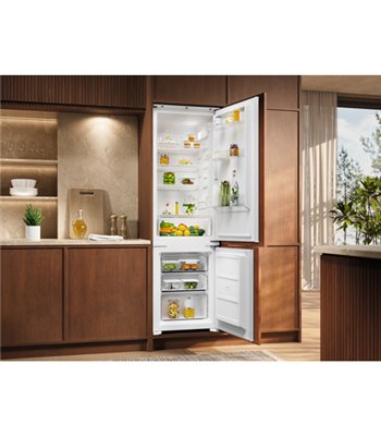 Electrolux ENS3SE18S integrerbart kølefryseskab