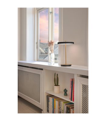 UMAGE Asteria Move sort V2 bordlampe portable