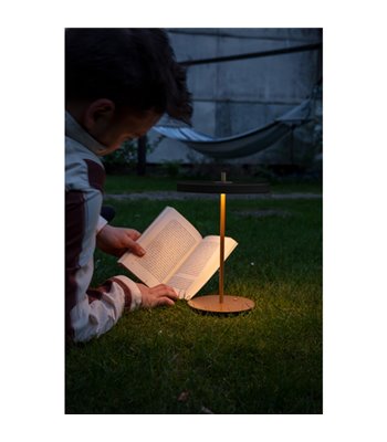 UMAGE Asteria Move sort V2 bordlampe portable