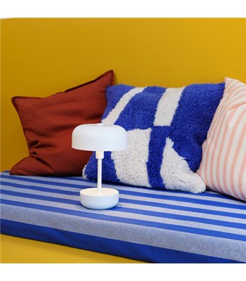 Dyberg Larsen Haipot LED hvid bordlampe portable