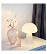 Aneta Mushi lille bordlampe