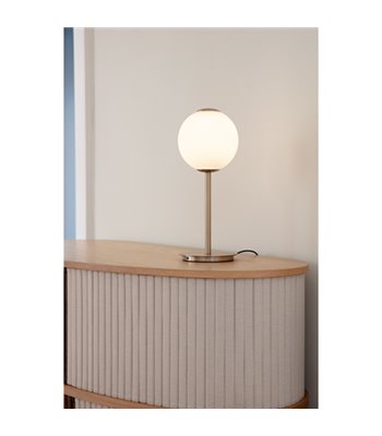 UMAGE Audrey messing/opal bordlampe