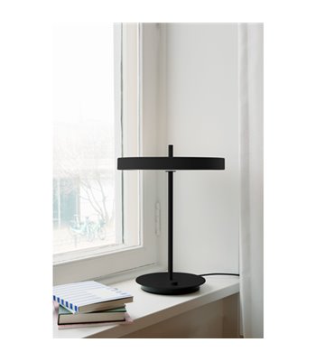 UMAGE Asteria Black - black base bordlampe