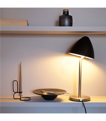 Dyberg Larsen Oulu sort/børstet stål bordlampe