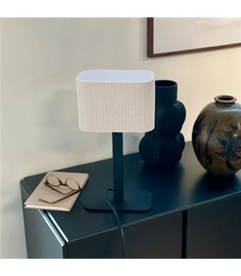 Dyberg Larsen Calix oval stof skærm bordlampe