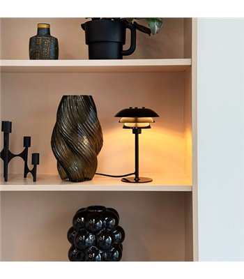 Dyberg Larsen Sixteen sort bordlampe