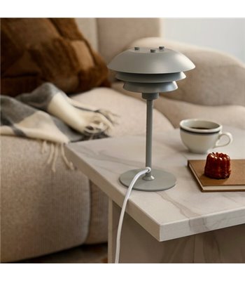 Dyberg Larsen Sixteen grå bordlampe