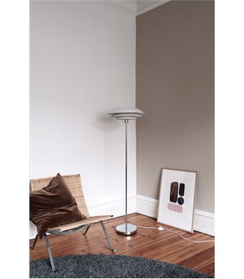 Dyberg Larsen DL45 mat hvid gulvlampe