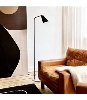 Dyberg Larsen Oswald sort/stål gulvlampe