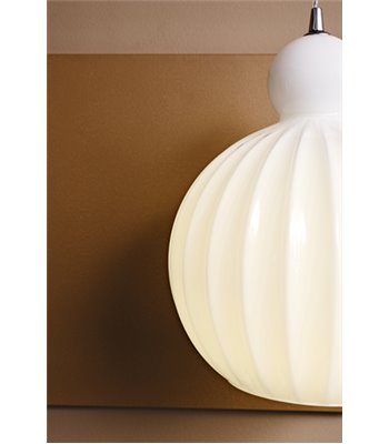 Halo Design Ball Ball Ø32 opal pendel