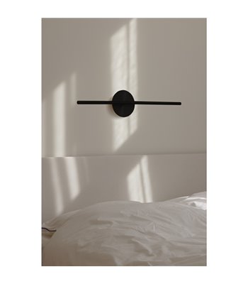 UMAGE Omni black væglampe