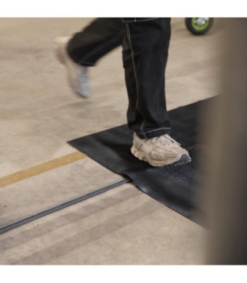 Defender Ribbed rubber mat - black - thickness 3 mm